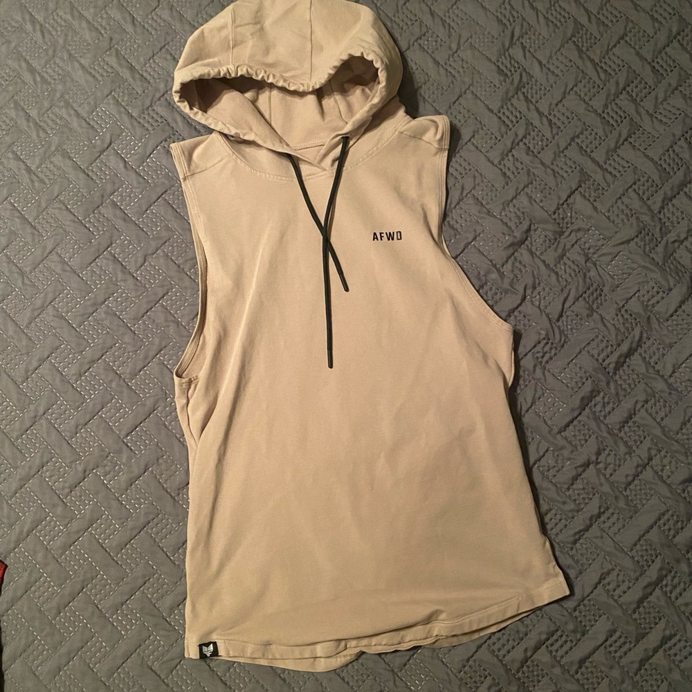 Alpha forward tan hooded sleeveless top - S